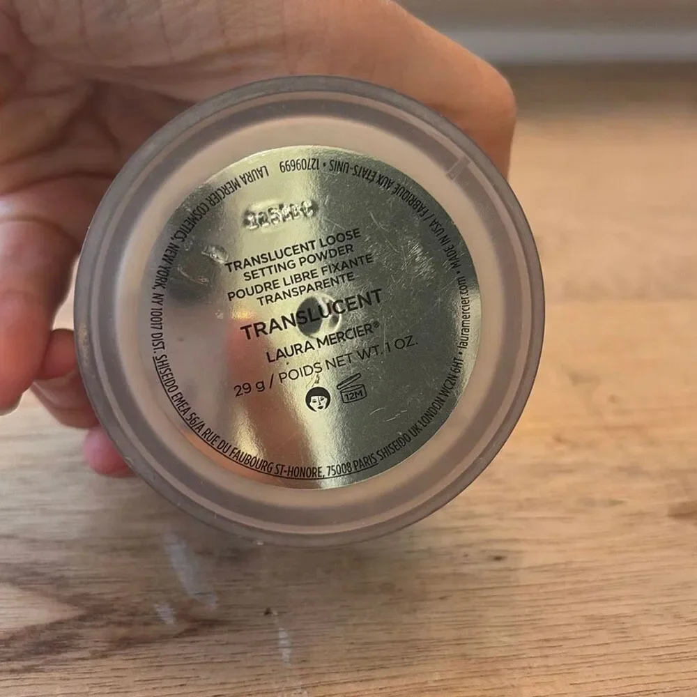Laura Mercier translucent loose setting powder